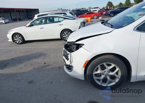 2018 Chrysler Pacifica Touring L из США, поврежденный, VIN 2C4RC1BG9JR171447